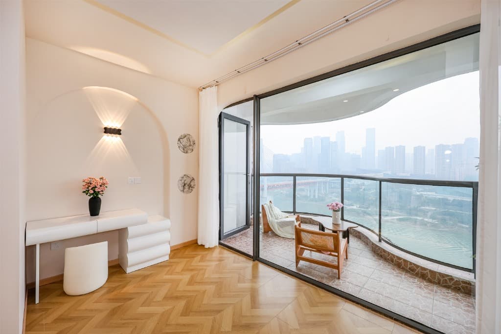 私享阳台·全景落地窗江景大床套房