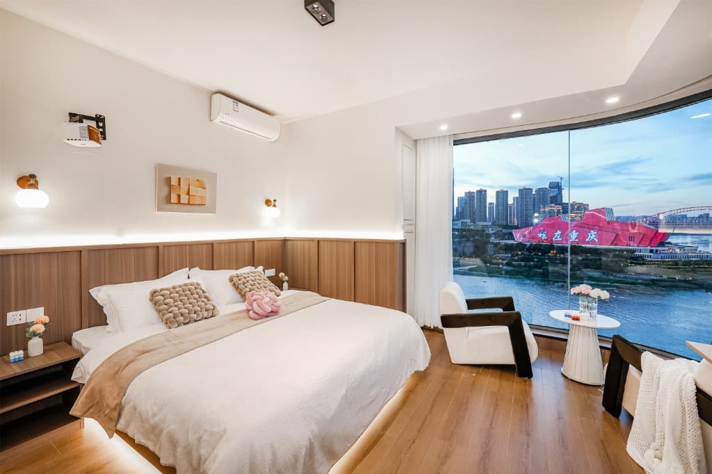 洪崖洞一线江景·4卧室整套·投影·全景落地窗